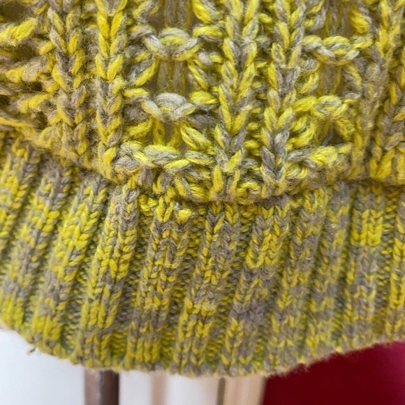 Victoria’s Secret Sweater Green Gray Cable Knit - Picture 6 of 10